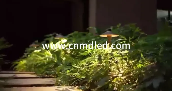 Outdoor LED Lawn Lamp Waterproof Ground Spike or Pole Bollard Light For Villa Garden Landscape